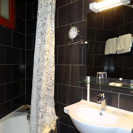 Hipotel Belgrand Edith Piaf Parigi