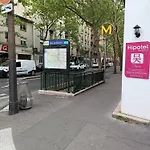 Hipotel Paris Belgrand Mairie du 20ème