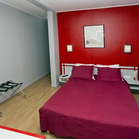 Hotel Hipotel Belgrand Edith Piaf Paris