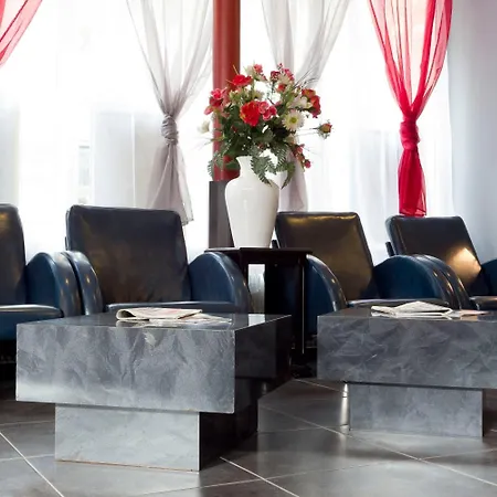 Hipotel Belgrand Edith Piaf Hotel