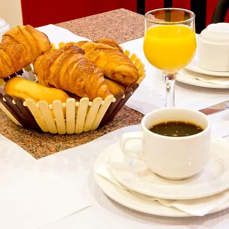 Hotel Hipotel Belgrand Edith Piaf Paris