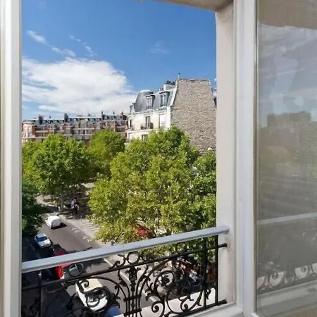 Hipotel Belgrand Edith Piaf Hotel Paris