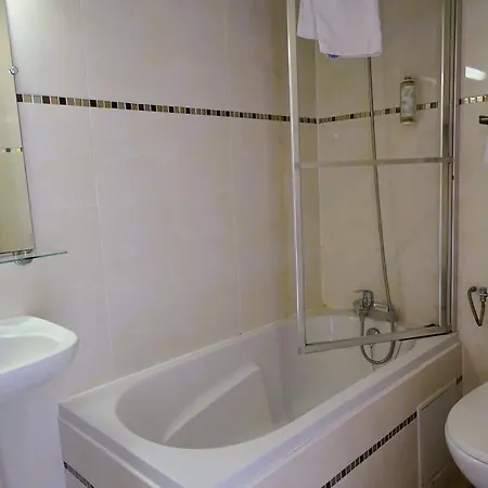 Hotel Hipotel Belgrand Edith Piaf