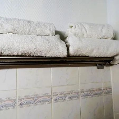 Hotel Hipotel Belgrand Edith Piaf 3*