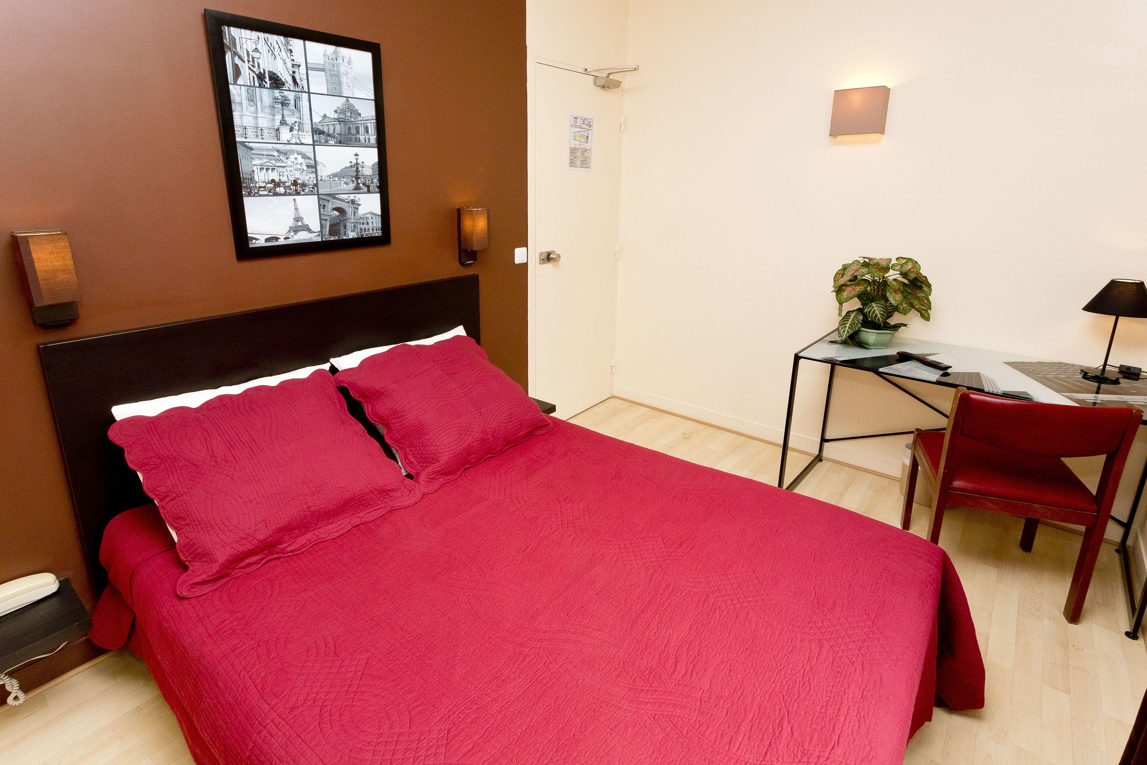 Hotel Hipotel Belgrand Edith Piaf Paris