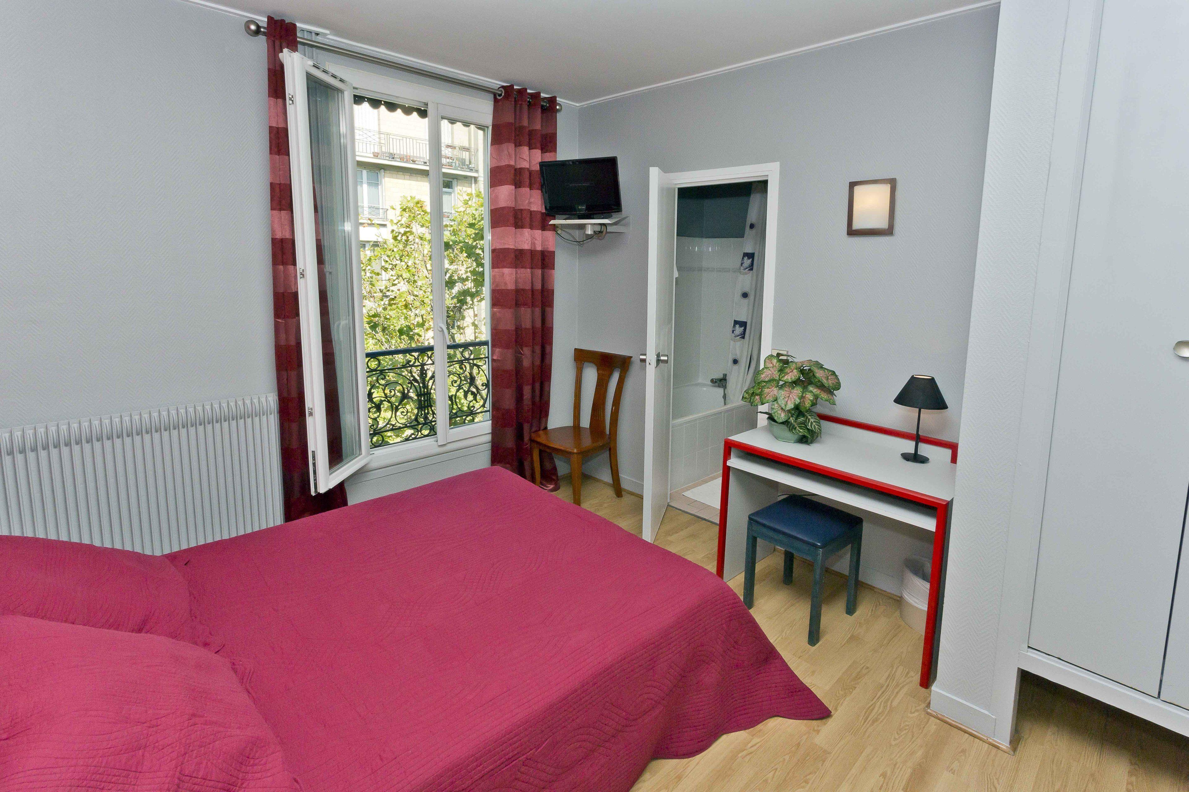 Hotel Hipotel Belgrand Edith Piaf 3*