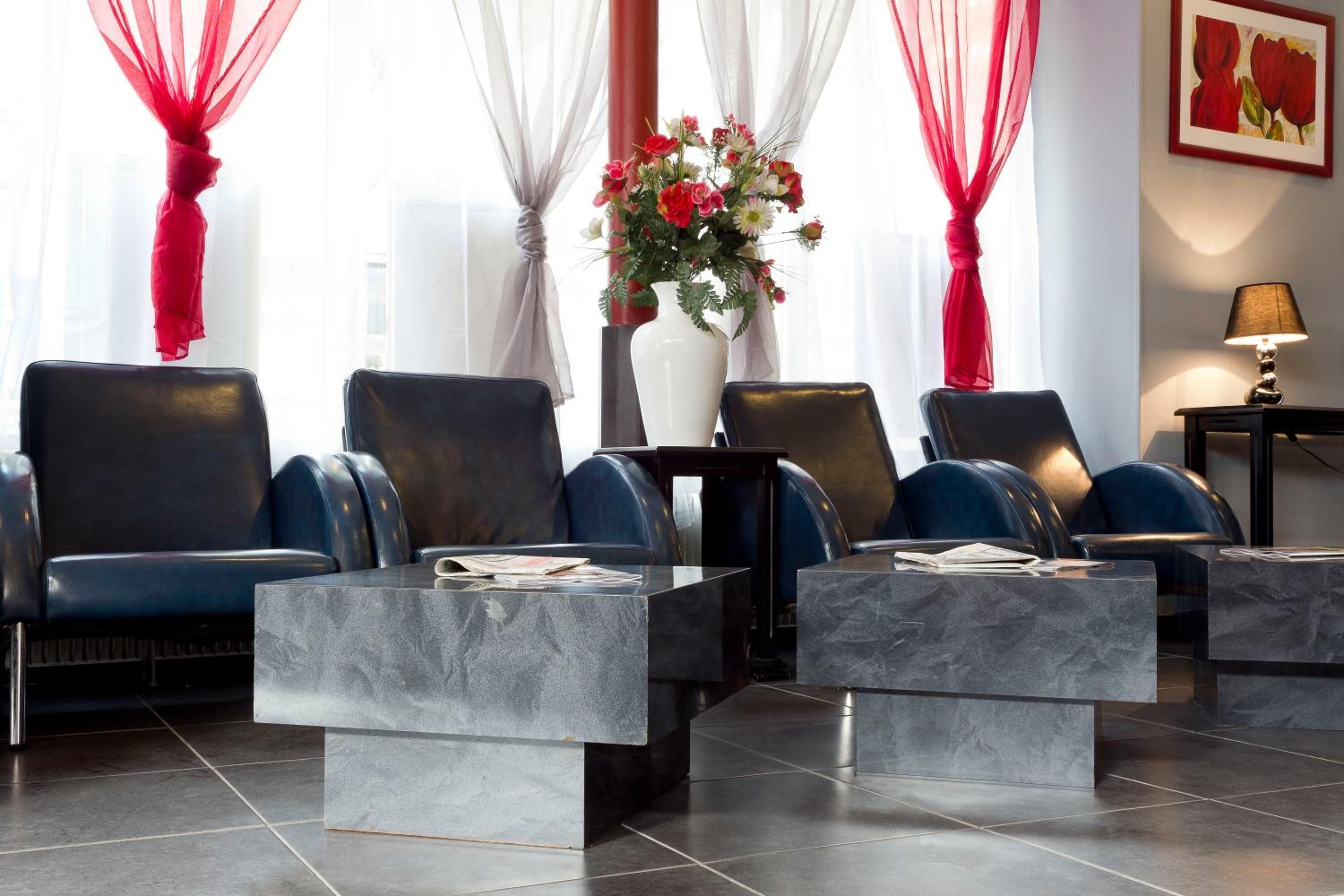 Hipotel Belgrand Edith Piaf Hotel