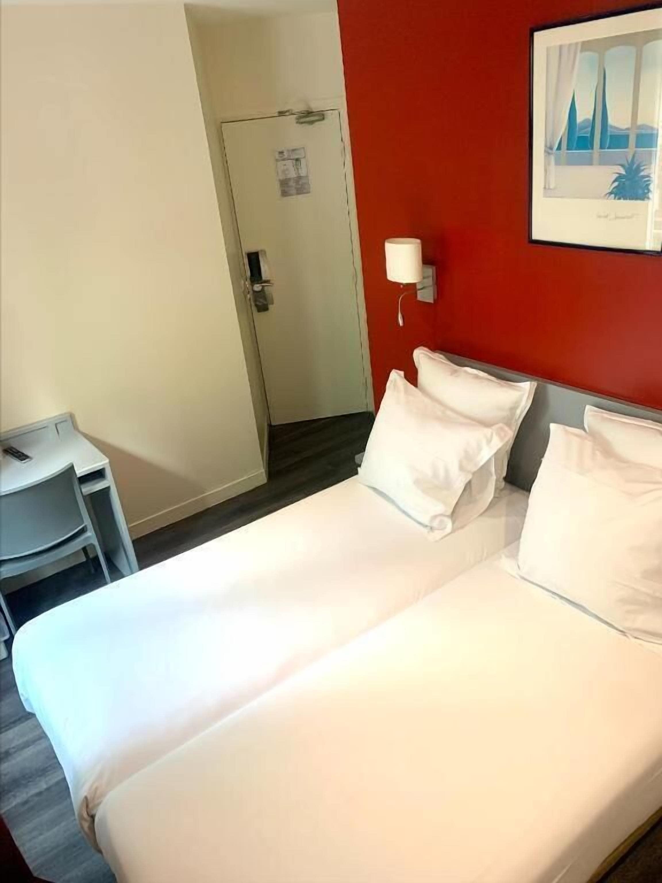 Hotel Hipotel Belgrand Edith Piaf